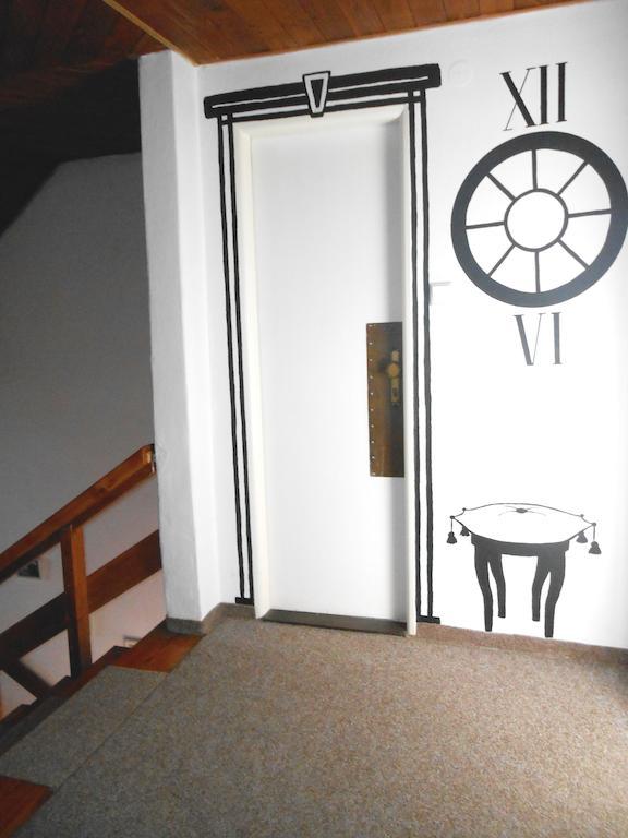 White Rabbit Hall Hotel Podebrady Luaran gambar