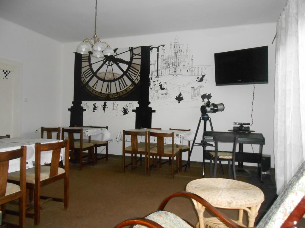 White Rabbit Hall Hotel Podebrady Luaran gambar