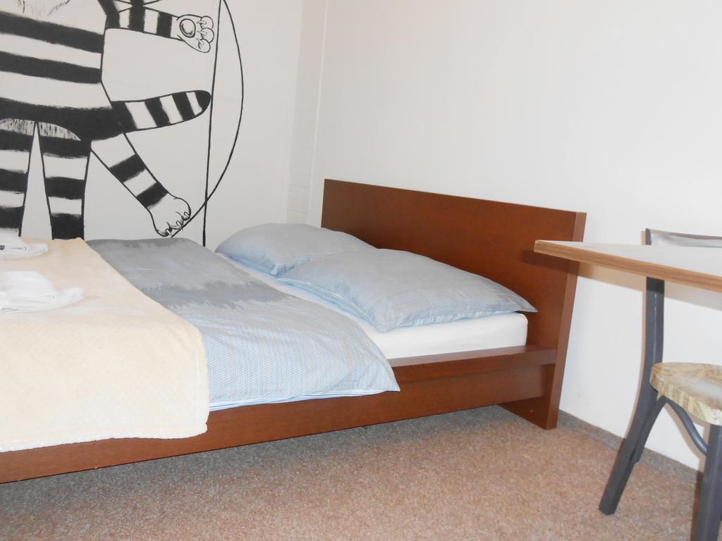 White Rabbit Hall Hotel Podebrady Bilik gambar